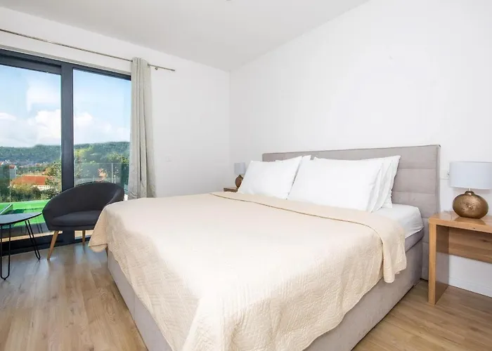 Luce Dubrovnik * مْليني